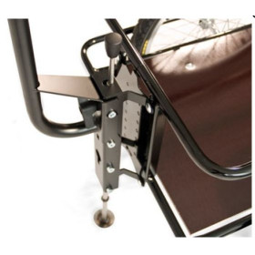 Zeitungswagen Large mit höhenverstellbarer Hochdeichsel und Bodenplatte mit Kunststoffwanne in schwarz, ohne Kunststoffdeckel